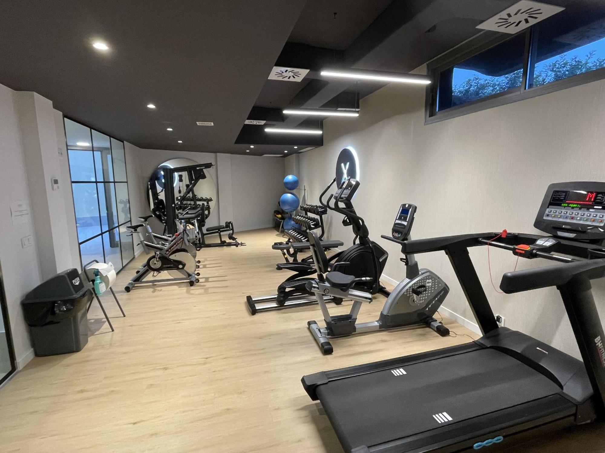 Vivi Homes - Elies House Pool, Gym, Spa & Sea View El Faro المظهر الخارجي الصورة