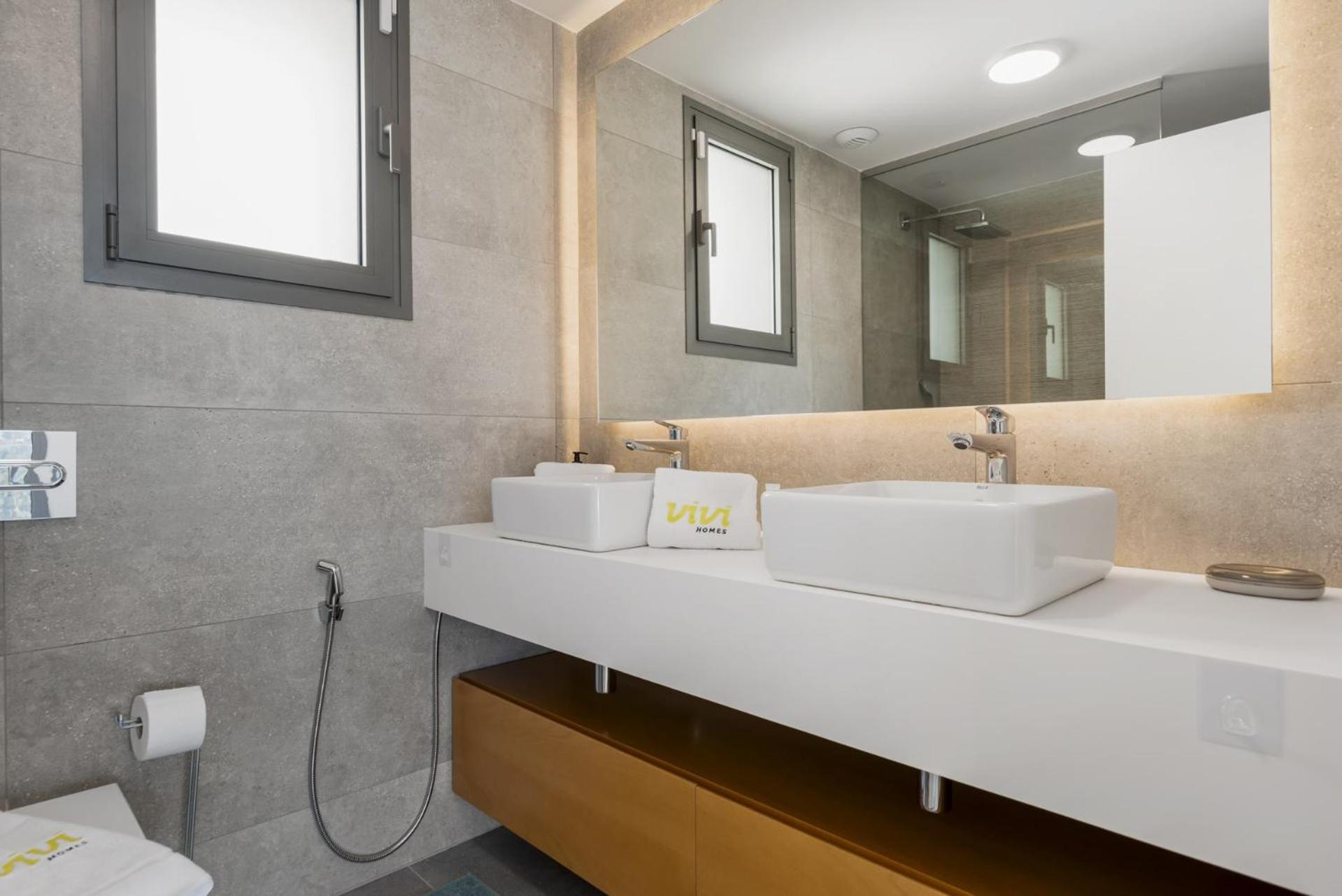 Vivi Homes - Elies House Pool, Gym, Spa & Sea View El Faro المظهر الخارجي الصورة