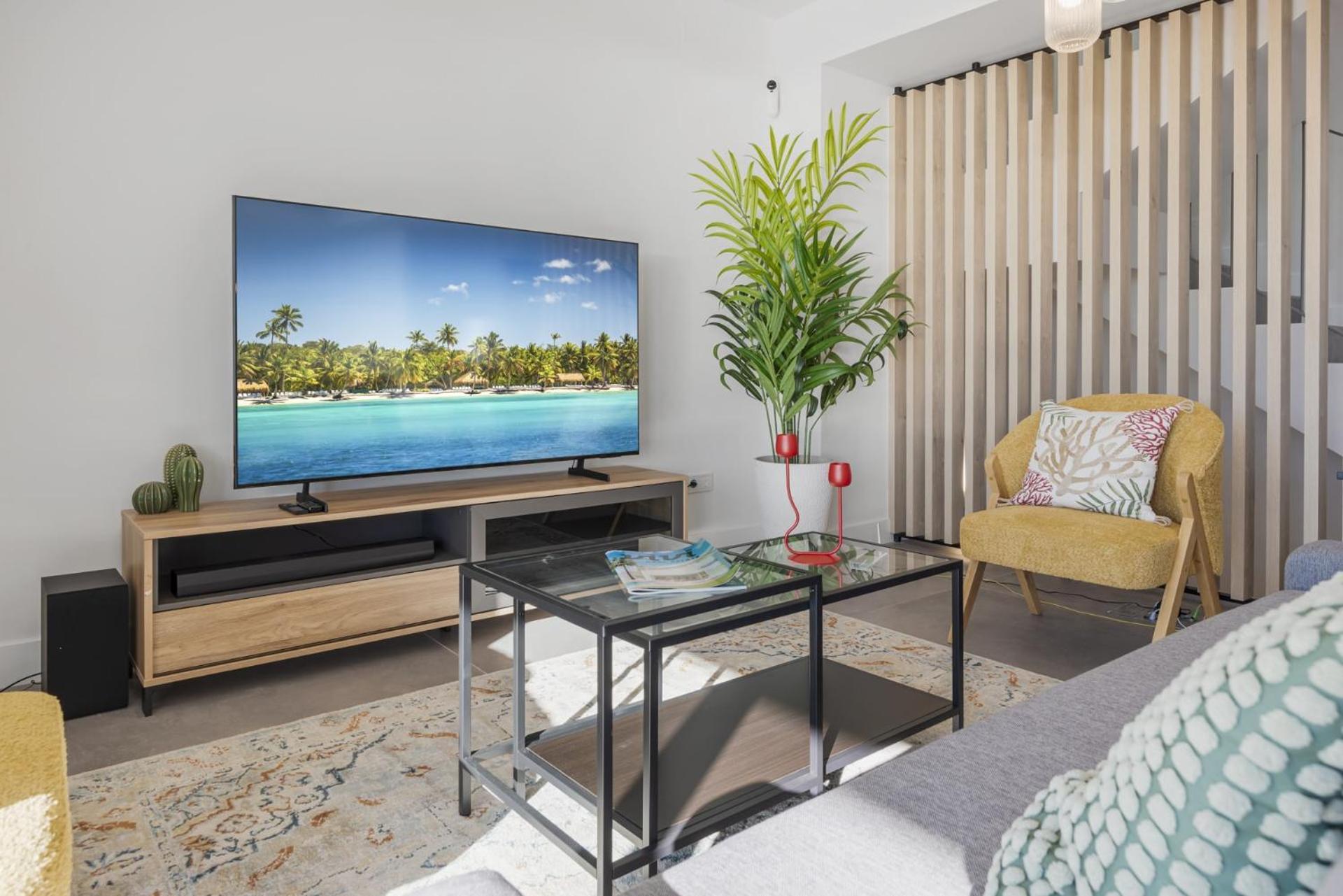 Vivi Homes - Elies House Pool, Gym, Spa & Sea View El Faro المظهر الخارجي الصورة